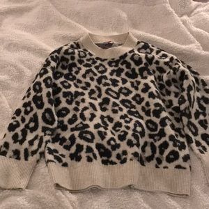 Vince Camuto Animal print sweater